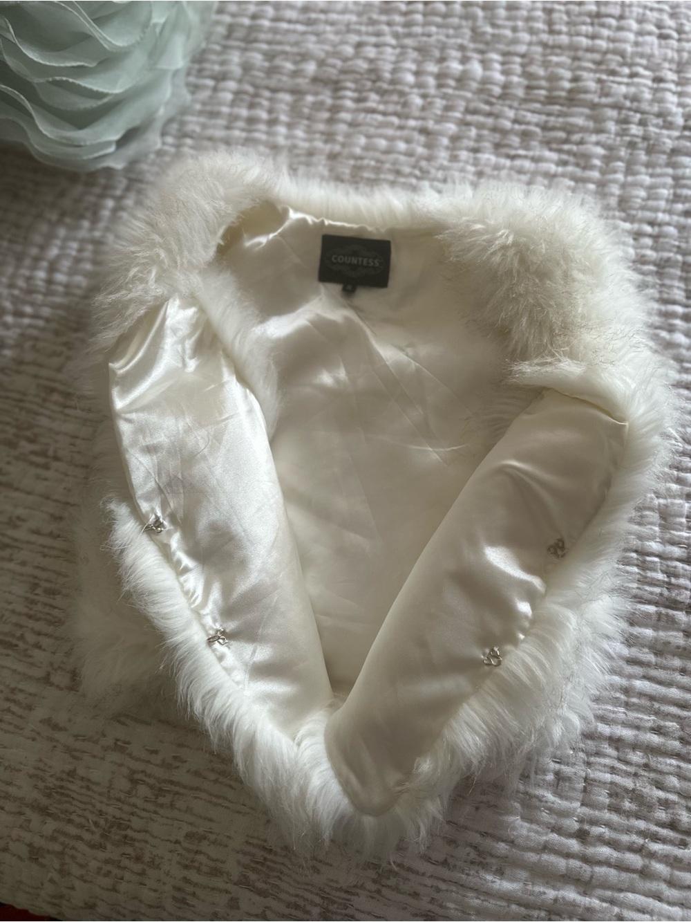 COUNTESS - Picture 5 of 6